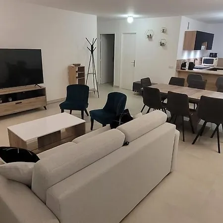 Spacieux ,4 Pers,piscine & Vue Apartment *