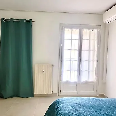 Spacieux ,4 Pers,piscine & Vue * أنتيب