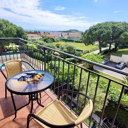 Spacieux ,4 Pers,piscine & Vue *