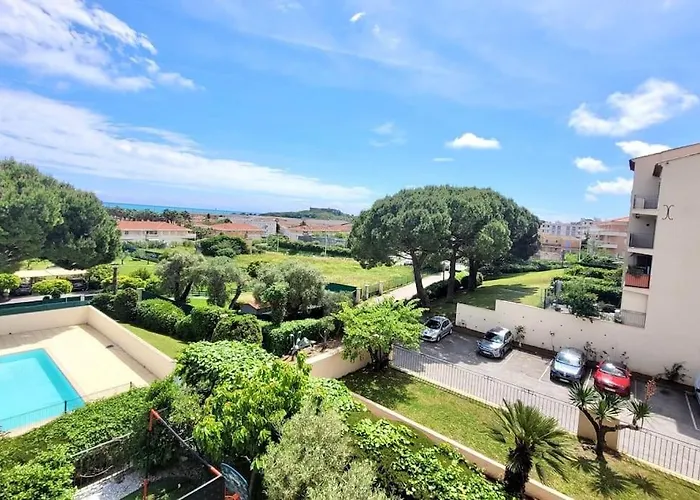 Apartment Spacieux ,4 Pers,piscine & Vue Antibes