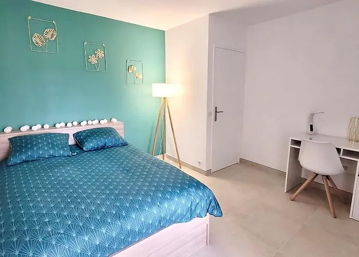 Spacieux ,4 Pers,piscine & Vue *