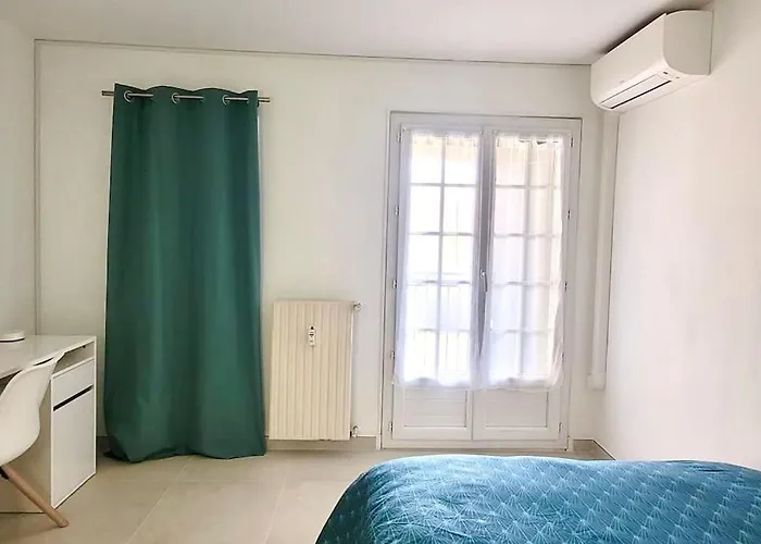 Spacieux ,4 Pers,piscine & Vue * Antibes