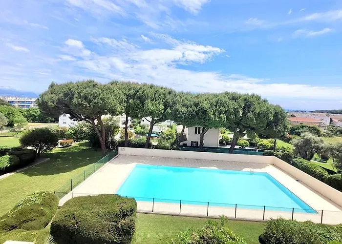 Spacieux ,4 Pers,piscine & Vue