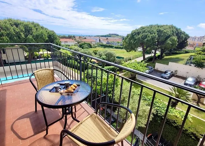 Spacieux ,4 Pers,piscine & Vue *